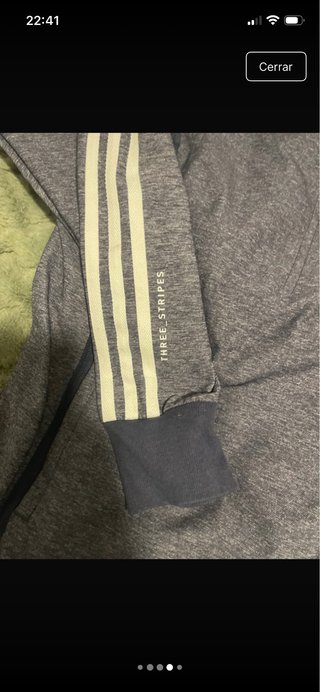 Chaqueta deportiva Adidas gris