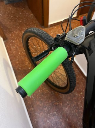 Bicicleta CUBE STEREO HYBRID 140 HPC RACE 625