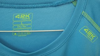 Camiseta técnica 42K azul claro