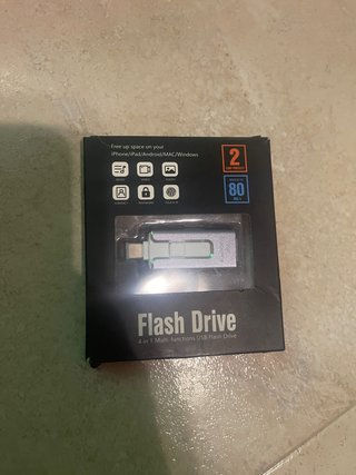 Pendrive USB 4 en 1 Multifunción