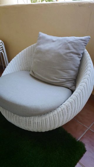 Conjunto de asientos de exterior + Mesa(Chill Out)
