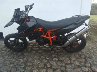 KTM 690 Supermoto R