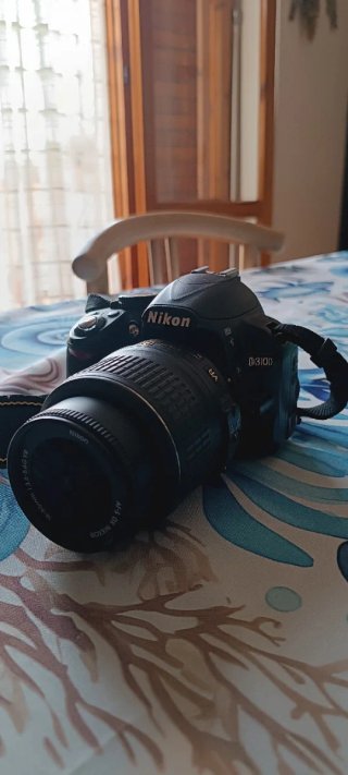 Macchina fotografica Nikon D3100