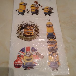Lote pegatinas stickers Minions + 2 juguetes.