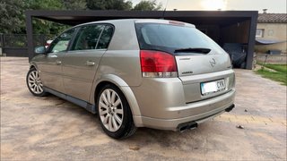 Opel Signum 2004