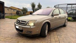 Opel Signum 2004