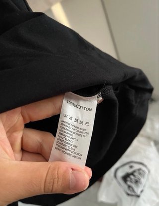 Camiseta BAPE S Estampada Rosa Negra