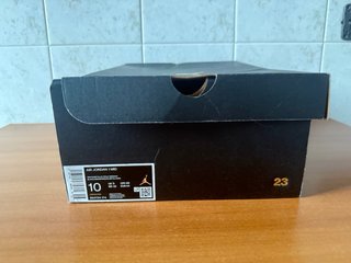Air Jordan 1 Mid White / Metallic Gold taglia 44
