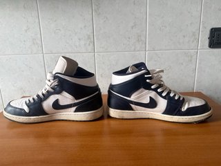Air Jordan 1 Mid White / Metallic Gold taglia 44