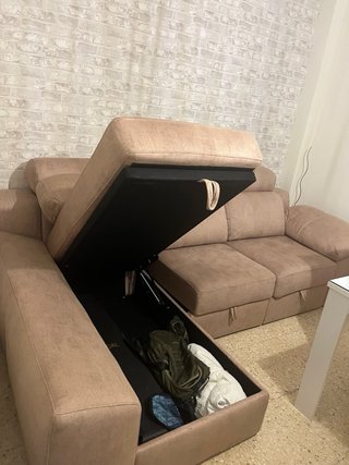 Sofá 3 plazas + chaiselongue con arcón