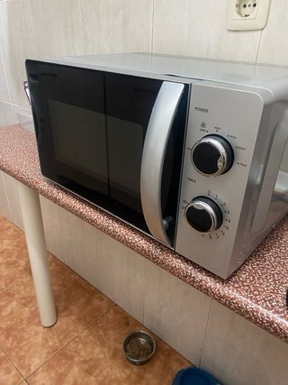 Microondas plateado