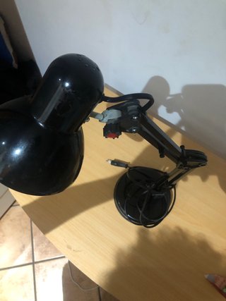 Lámpara de escritorio ajustable negra