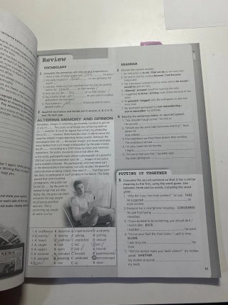 Libro inglés B2+ Esconde Edición Workbook