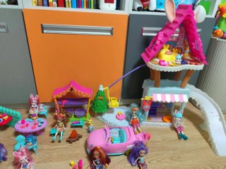 Lote de casas y accesorios de muñecas Enchantimals
