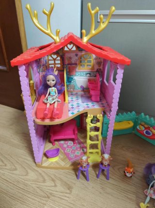 Lote de casas y accesorios de muñecas Enchantimals