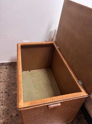Baúl mimbre vintage madera
