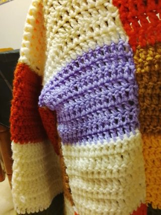 Chaqueta tejida a mano patchwork