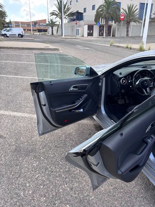 Mercedes-Benz Clase CLA 220d AMG line