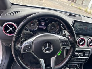 Mercedes-Benz Clase CLA 220d AMG line