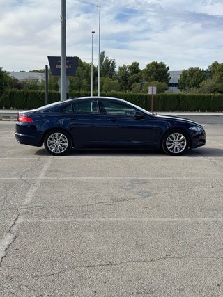 Jaguar XF 2015