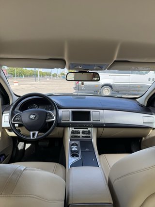 Jaguar XF 2015