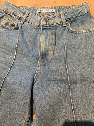 Pantalón Zara ancho con costuras Talla 34