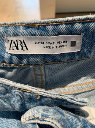Pantalón Zara ancho con costuras Talla 34