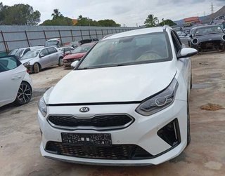 Guantera kia 451303 ceed gt
