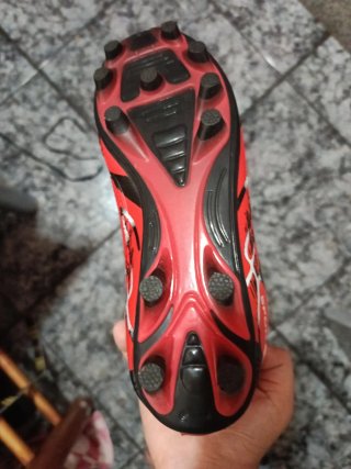 Botas de Fútbol Talla 35 Rojas