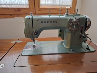 Máquina de coser Refrey 430 Automática