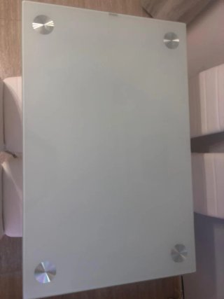 Tavolo in vetro moderno con 4 sedie