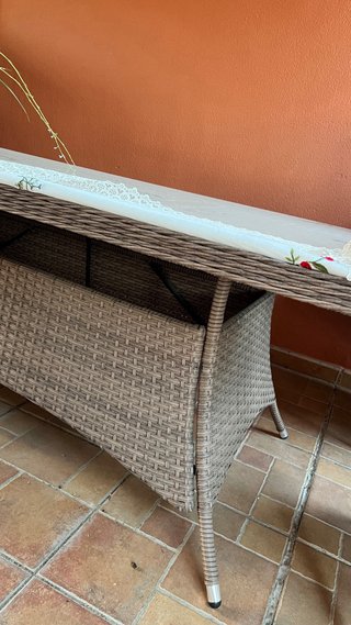 Mesa de jardín de cristal y ratan + 6 sillones