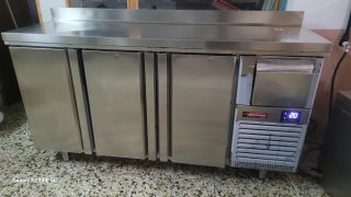 Mesa Fría 3 Puertas Infrico