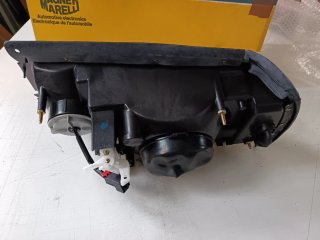 Faro Lancia Thema 8.32