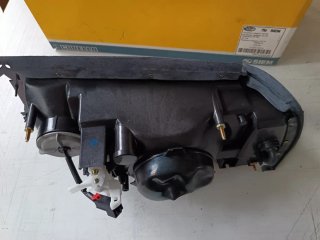 Faro Lancia Thema 8.32