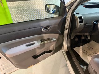 Toyota Prius Toyota Prius 1.5 VVT-i SOL HSD