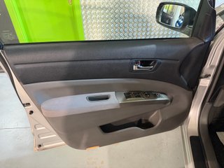 Toyota Prius Toyota Prius 1.5 VVT-i SOL HSD
