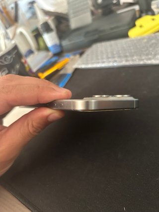 iPhone 15 Pro Gris - No Enciende