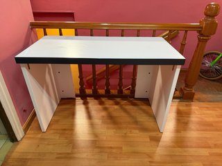 Mesa de estudio laminado blanco