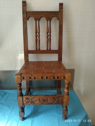 Mesa y 6 Sillas Castellanas Madera