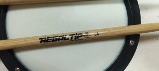 Caja Sorda y Baquetas Regal Tip 5A
