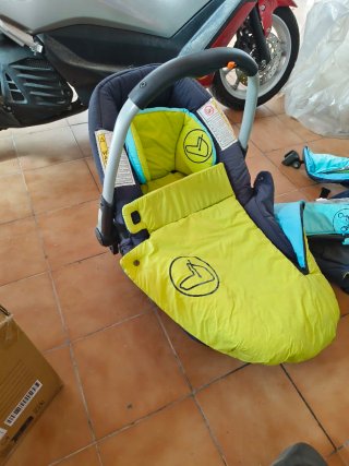 Carrito gemelar bebé