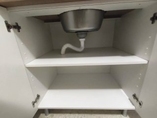 Mueble base cocina blanco y madera