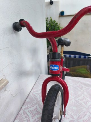 Bici sin pedales roja Chicco
