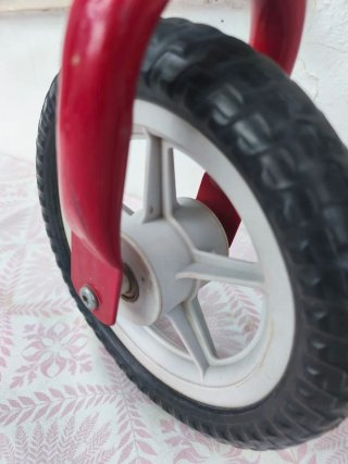 Bici sin pedales roja Chicco