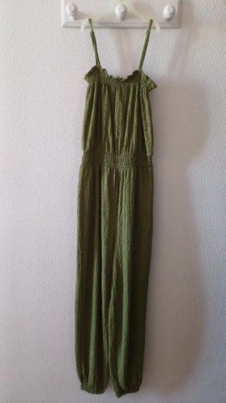 Mono verde Bershka Talla XS