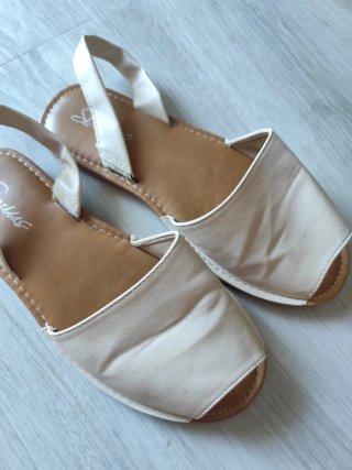 Sandalo/ciabatta panna/beige