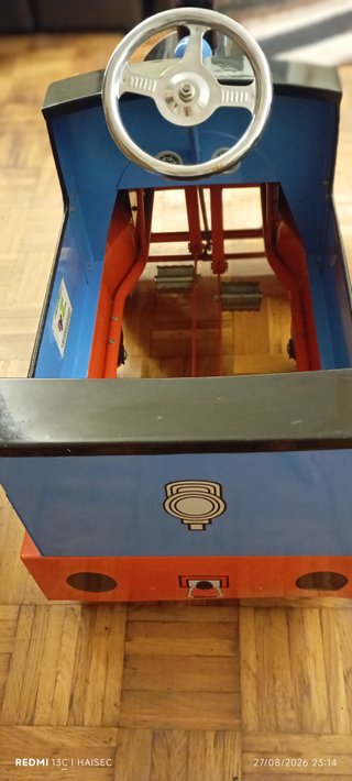 Coche de pedales Thomas el tren