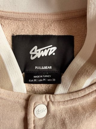 Chaqueta tipo Varsity Beige y Blanca