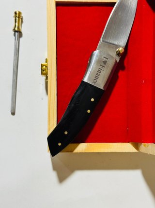 Cuchillo Plegable I Love Finance Caja Madera